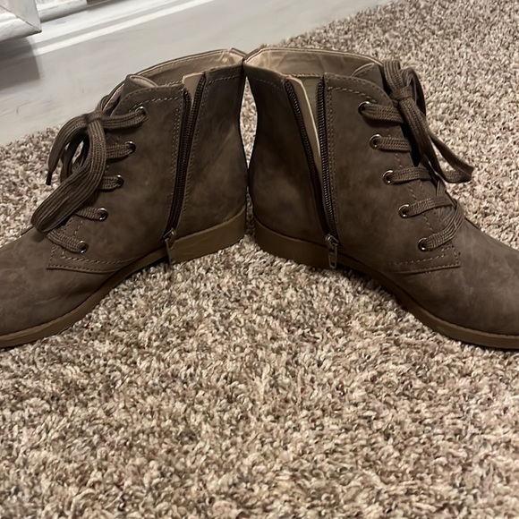 Like new Indigo rd boots - Picture 4 of 4